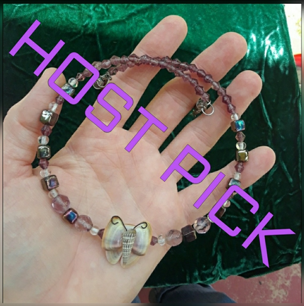 Sea Shell Butterfly Necklace choker. Handmade. Excellent Craftsmanship - Picture 2 of 6